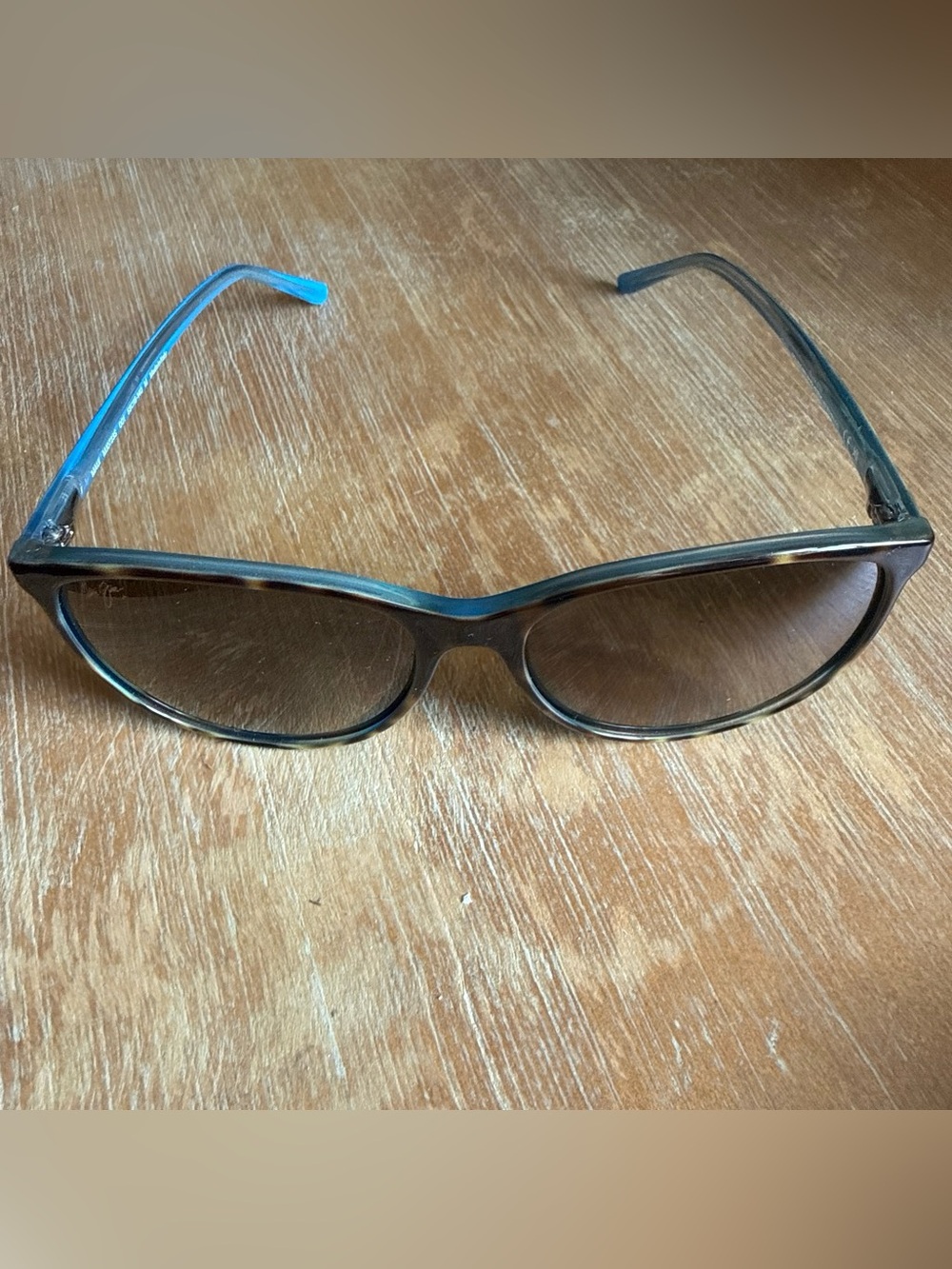 Maui Jim Womens Tortoiseshell Frame Sunglasses with blue accents
